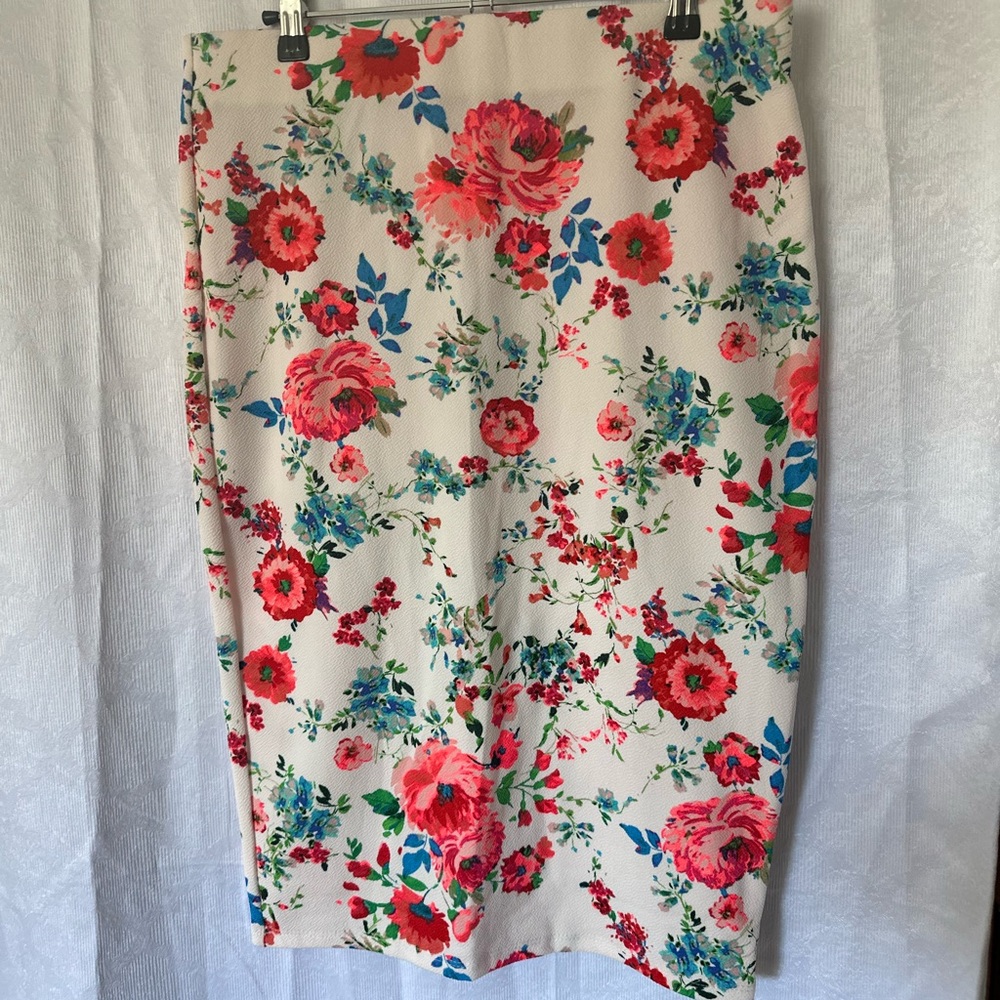 Floral Pencil Skirt
